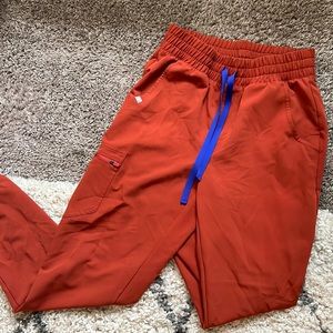 Figs high wasted jogger scrub pants - burnt orange